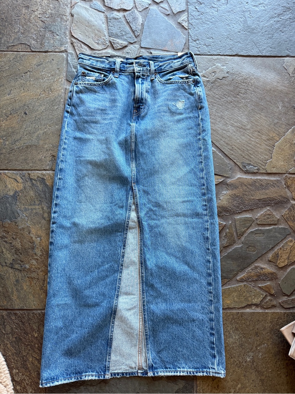 Levi's Women's Blue Straight-Leg Denim Skirt
